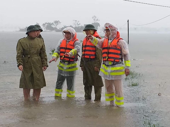 Hà Tĩnh: Khẩn trương di dời dân vùng hạ du hồ Kẻ Gỗ - 4