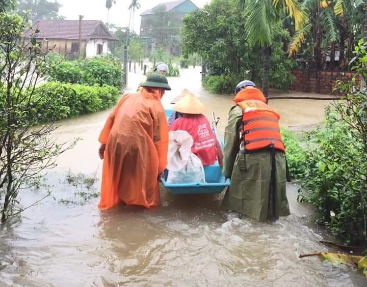 Hà Tĩnh: Khẩn trương di dời dân vùng hạ du hồ Kẻ Gỗ - 5