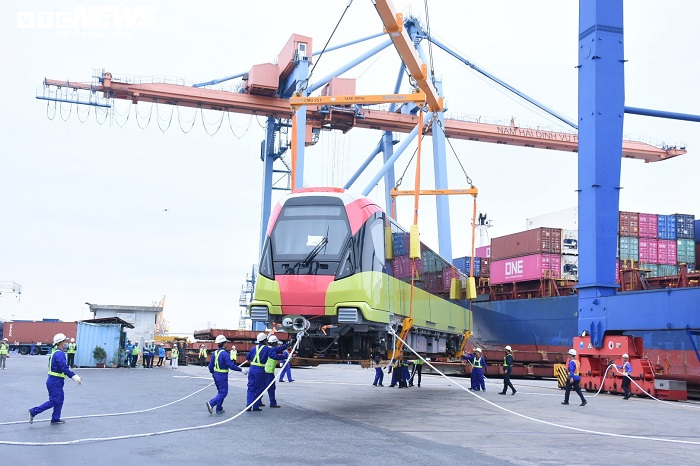 Những hình ảnh đầu tiên của đoàn tàu metro Nhổn - ga Hà Nội tại cảng Hải Phòng - 8