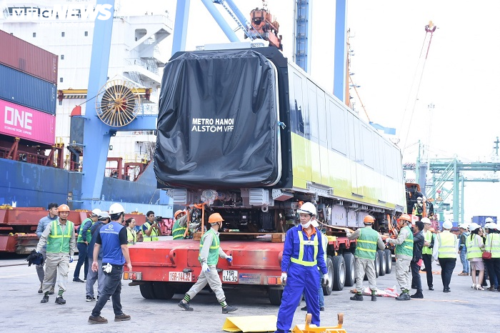 Những hình ảnh đầu tiên của đoàn tàu metro Nhổn - ga Hà Nội tại cảng Hải Phòng - 11