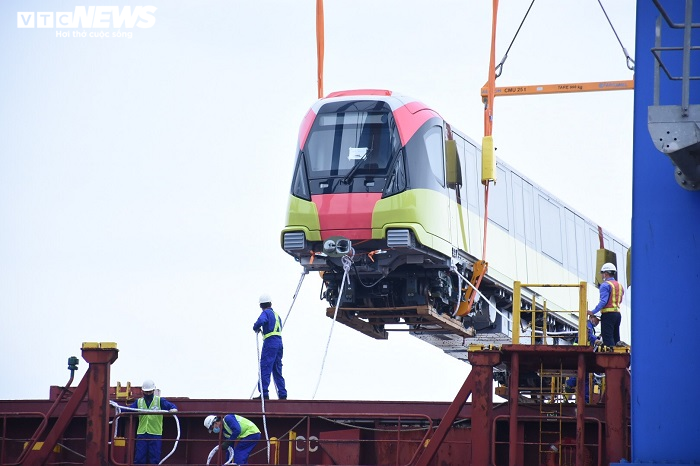 Những hình ảnh đầu tiên của đoàn tàu metro Nhổn - ga Hà Nội tại cảng Hải Phòng - 5