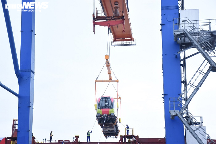 Những hình ảnh đầu tiên của đoàn tàu metro Nhổn - ga Hà Nội tại cảng Hải Phòng - 6