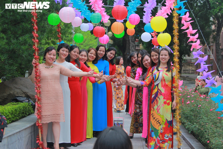 HV An ninh Nhân dân trao giải 'Phụ nữ, đoàn viên xuất sắc, tiêu biểu 2015-2020' - 9