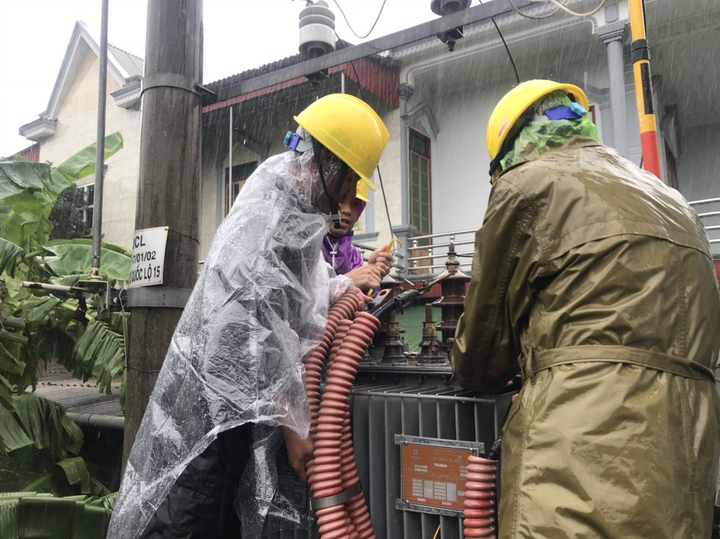 Công ty Điện lực Hà Tĩnh thông báo tình hình khôi phục cung cấp điện - 3