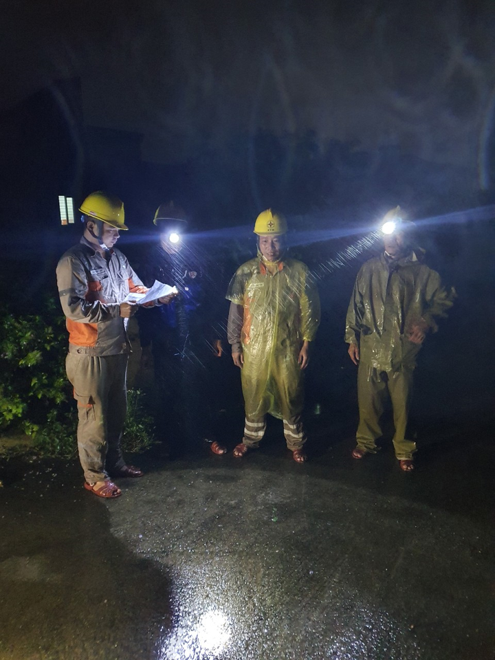 Công ty Điện lực Hà Tĩnh thông báo tình hình khôi phục cung cấp điện - 6