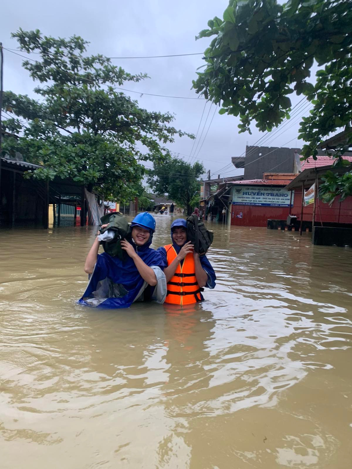 VNPT đảm bảo giữ vững mạng lưới thông tin tại các tỉnh bị ảnh hưởng bởi bão lũ - 4