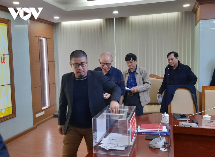 VOV kêu gọi cán bộ, nhân viên chung tay ủng hộ đồng bào lũ lụt miền Trung - 4