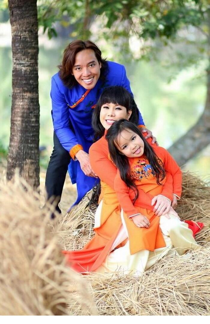 Con gái bị chê không sõi tiếng Việt, danh hài Việt Hương 'nổi đóa' - 2