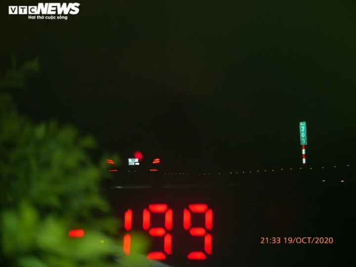 Tước giấy phép lái xe tài xế chạy 199km/h trên cao tốc Pháp Vân - Cầu Giẽ - 1