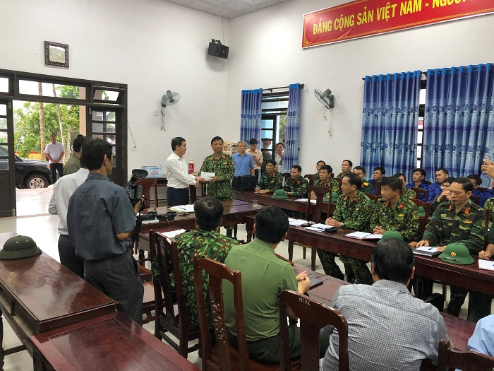 Vietcombank ủng hộ 11 tỷ đồng hỗ trợ đồng bào miền Trung vượt qua khó khăn - 4