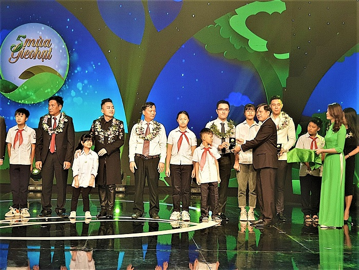 Vinamilk ‘Trao cơ hội đi học, cho cơ hội đổi đời’ - 4