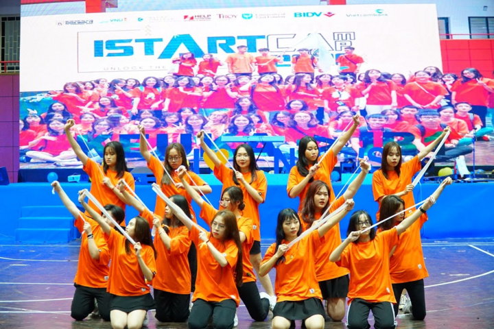 Tân sinh viên được truyền cảm hứng trong sự kiện chào năm học mới - 3