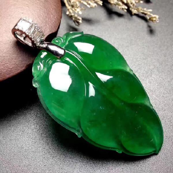 Ngọc Thiêng: Thương hiệu uy tín giữa thị trường Ngọc Phỉ Thúy vàng thau lẫn lộn - 5