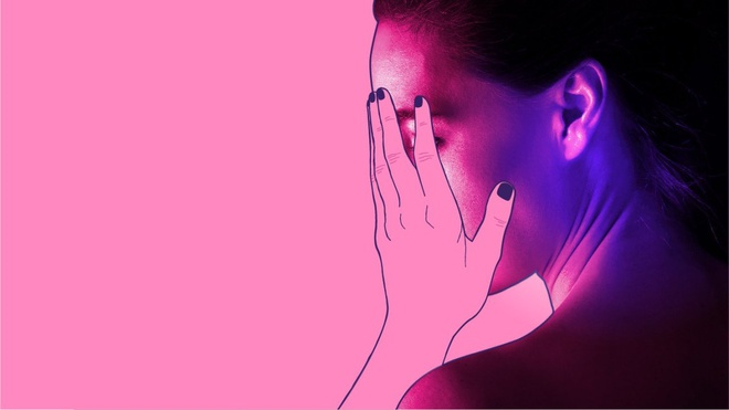 Thường xuyên soi gương, dấu hiệu bệnh tâm thần? - 2