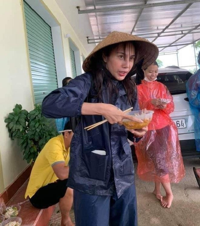 Vì sao Thủy Tiên quyên được hơn 100 tỷ đồng chỉ sau 6 ngày kêu gọi? - 1