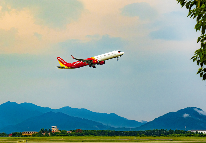 Vietjet thông báo chính sách hỗ trợ hành khách đi và đến tại miền Trung - 1
