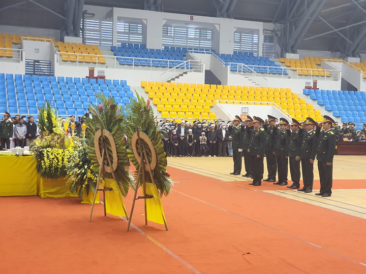 Trực tiếp: Lễ viếng, truy điệu 22 liệt sĩ Đoàn 337 hy sinh khi đang làm nhiệm vụ - 9