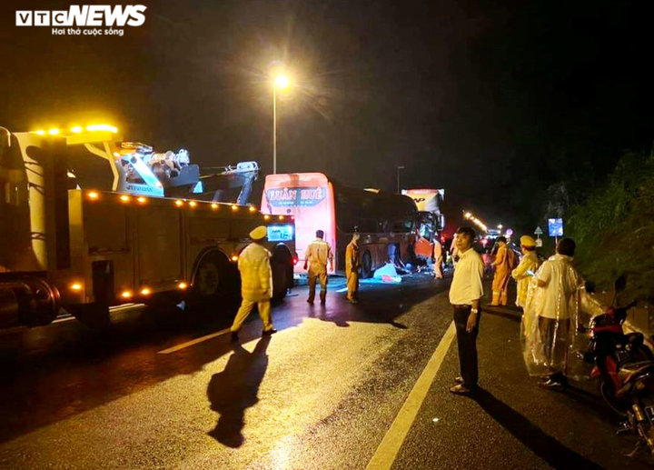 Bắt giam tài xế xe khách gây tai nạn làm 37 người thương vong - 1