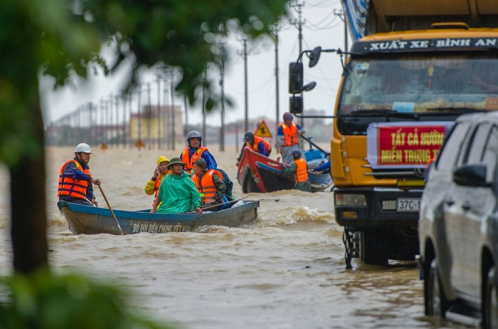 Thiên tai sẽ cướp đi hàng tỷ USD tăng trưởng kinh tế của Việt Nam - 3