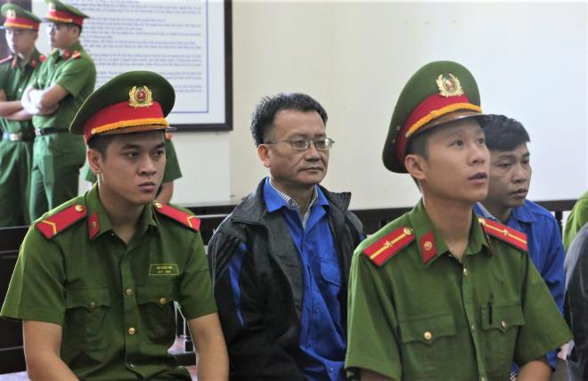 Xử gian lận thi cử ở Hòa Bình: Đề nghị triệu tập Cục trưởng Quản lý chất lượng - 1