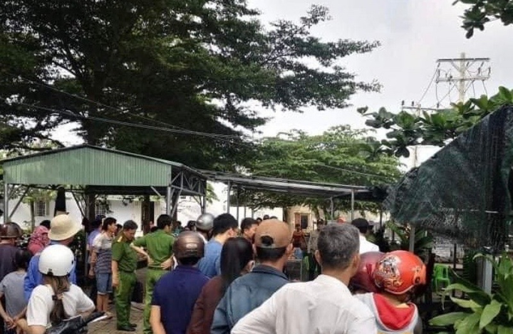 Dùng kéo đâm chết người rồi lên công an đầu thú - 1