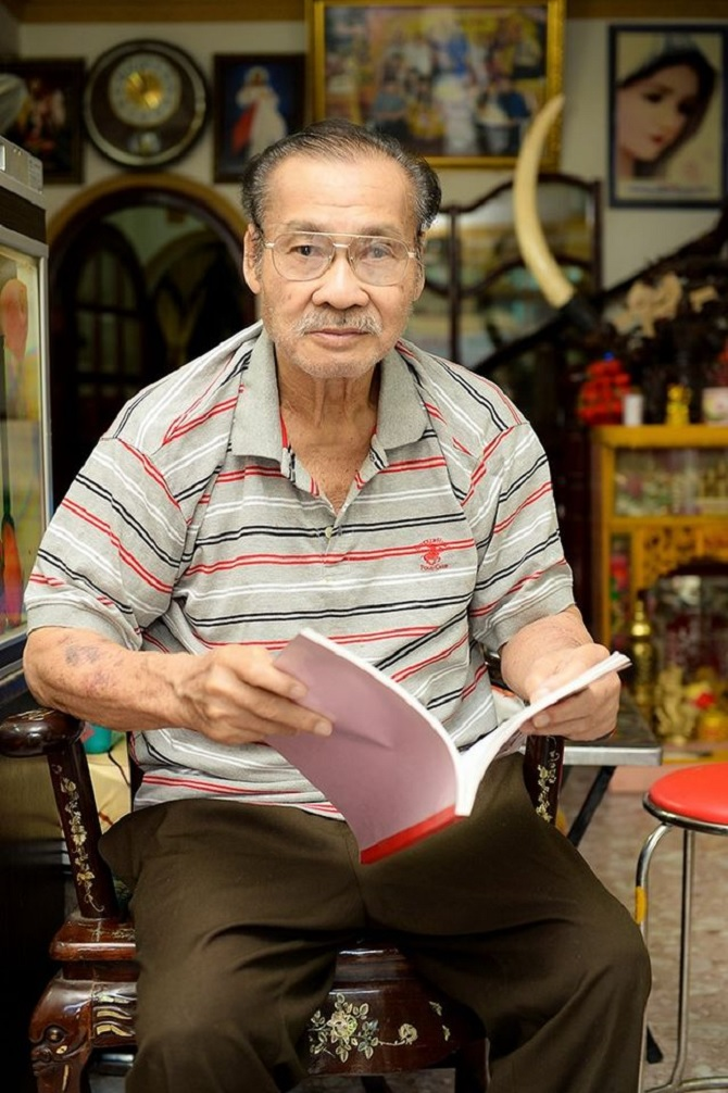 Con gái NSND Lý Huỳnh: 'Mấy năm qua, tôi thành chuyên gia điều dưỡng cho ba' - 1