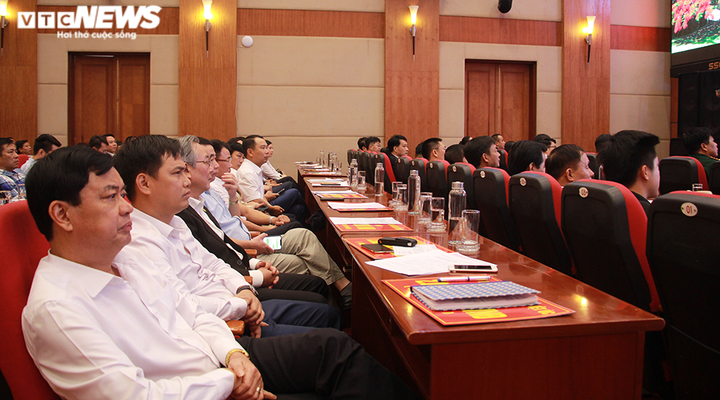 TP Hải Phòng ủng hộ 120 tỷ đồng và 200 tấn gạo giúp đồng bào miền Trung - 3