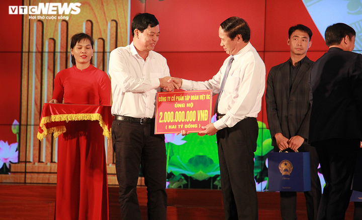 TP Hải Phòng ủng hộ 120 tỷ đồng và 200 tấn gạo giúp đồng bào miền Trung - 7