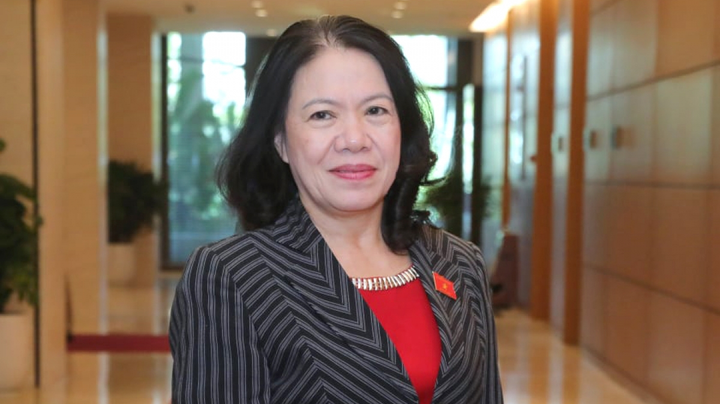 Chủ tịch Hội Chữ thập đỏ VN: Hy vọng Thuỷ Tiên chọn được cách làm từ thiện tốt - 2