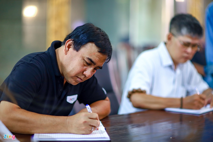 NSND Thành Lộc, MC Quyền Linh viếng NSND Lý Huỳnh - 7