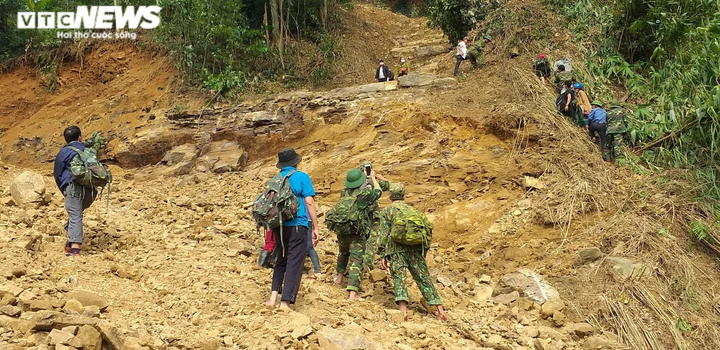 Xót xa hình ảnh hoang tàn, bị cô lập sau lũ lụt của 2 xã nghèo ở Quảng Trị - 6