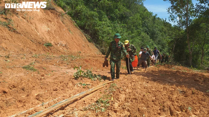 Xót xa hình ảnh hoang tàn, bị cô lập sau lũ lụt của 2 xã nghèo ở Quảng Trị - 5