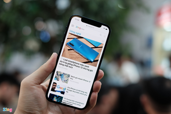 'Đập hộp' chiếc iPhone 12 đầu tiên về Việt Nam - 5