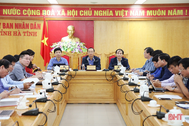 Phó Chủ tịch tỉnh Hà Tĩnh: Xả tràn hồ Kẻ Gỗ là hoàn toàn chủ động, đúng thực tế - 1