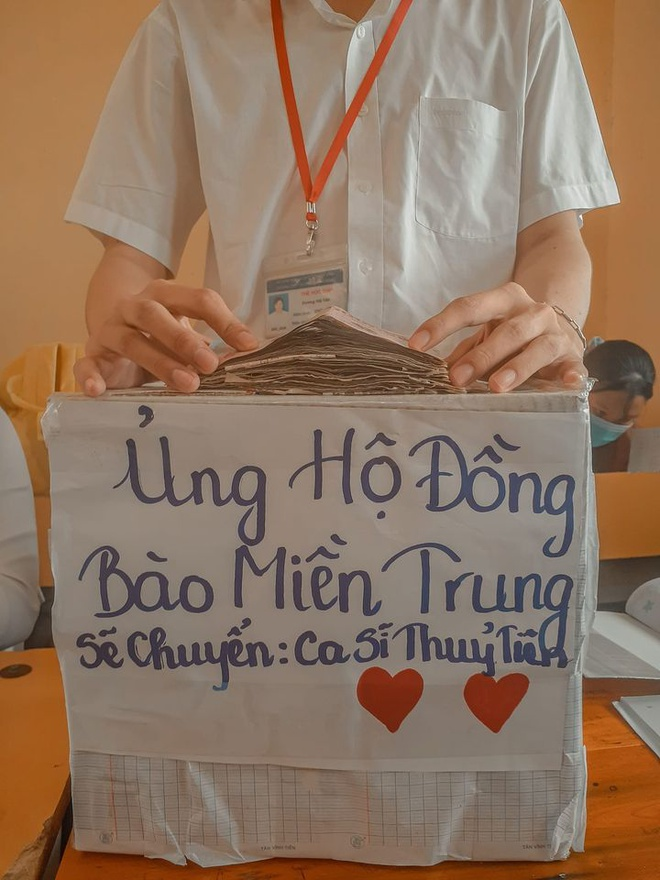 Học sinh, giáo viên cả nước đồng loạt ủng hộ cho trẻ em vùng lũ - 1