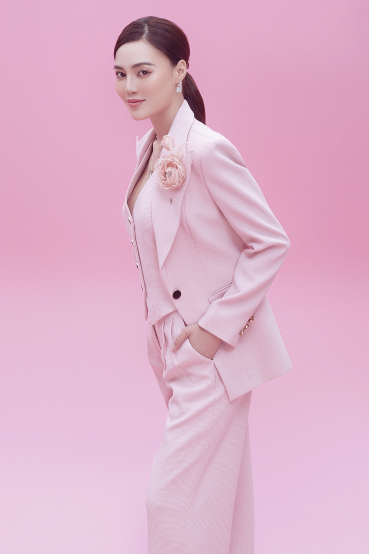 Vì sao NTK Đỗ Mạnh Cường chọn Ninh Dương Lan Ngọc làm 'nàng thơ' mới? - 11