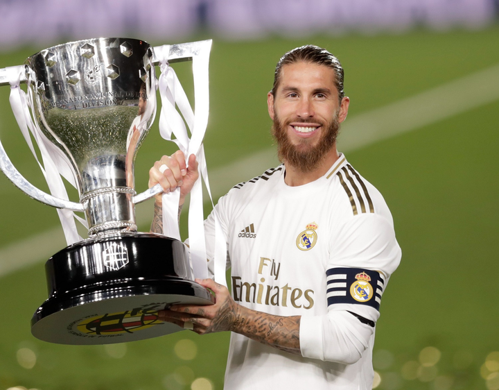 Messi, Ozil trong đội hình cực phẩm toàn ngôi sao sắp ra đi miễn phí - 3