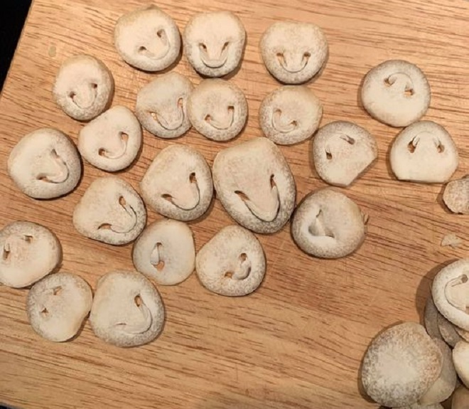 Sắp lễ hội Halloween 2020, dân mạng đua nhau khoe củ quả hình mặt quỷ - 1