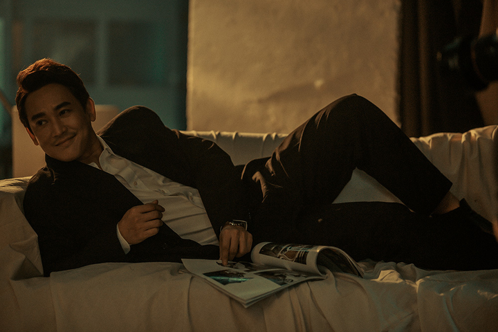 Hứa Vĩ Văn khép mình vì bị chê diễn dở, người thân liên tục qua đời - 1