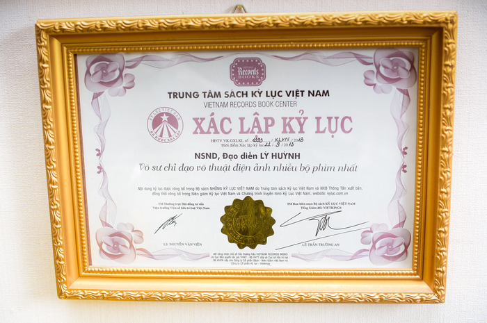 Ảnh: Những kỷ vật, hình ảnh vô giá được NSND Lý Huỳnh nâng niu - 5