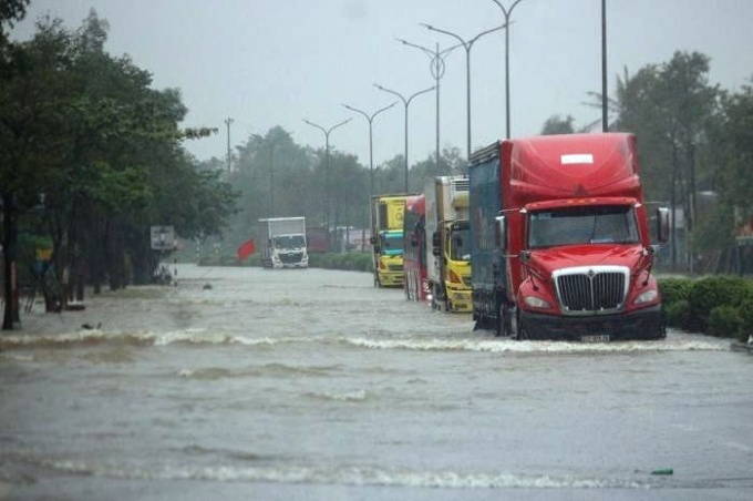 Không tổ chức kinh doanh vận tải trong khu vực bão số 9 đổ bộ - 1