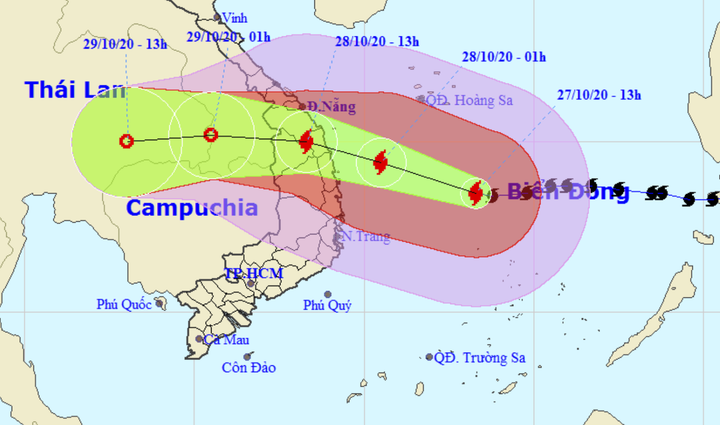 Bão số 9 cách Phú Yên 390km, đi vào đất liền với sức gió giật cấp 15 - 1