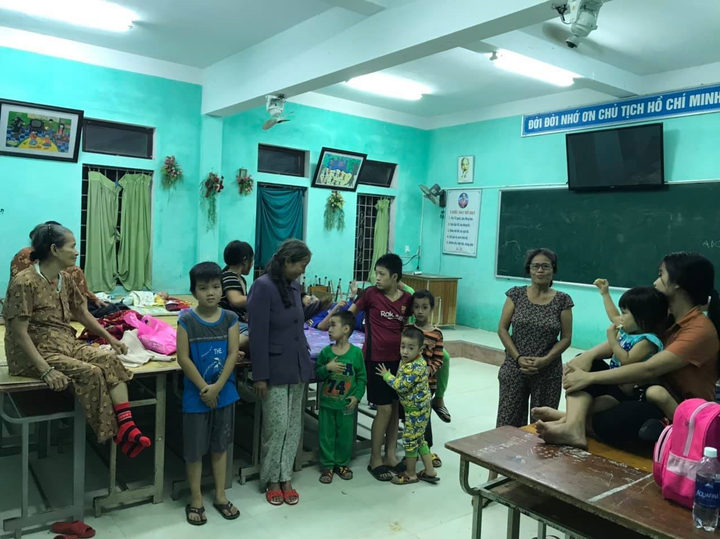 Trực tiếp: Bão số 9 đang đi rất nhanh, suy yếu chậm, cường độ ở cuối cấp 13 - 5