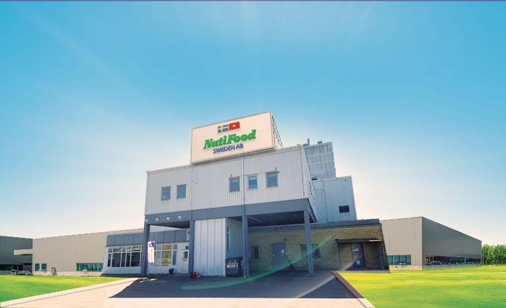 Nutifood lập 'hat-trick' tại Asia Pacific Enterprise Awards 2020 - 2