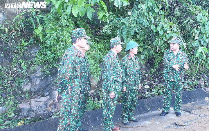 Cả nhà bí thư xã Trà Leng mất tích trong vụ sạt lở vùi lấp 53 người ở Quảng Nam - 1