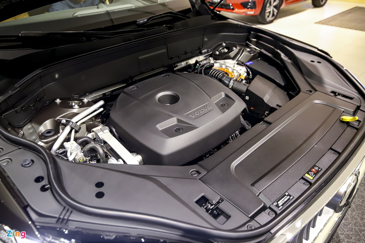 SUV sang 7 chỗ Volvo XC90 T8 2020 ra mắt tại Việt Nam - 10