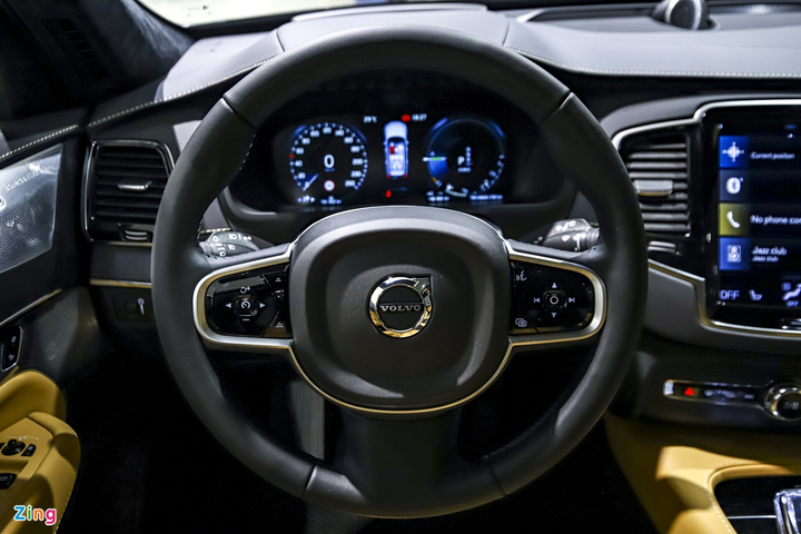 SUV sang 7 chỗ Volvo XC90 T8 2020 ra mắt tại Việt Nam - 12