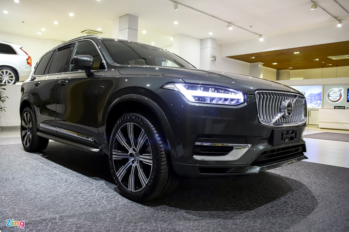 SUV sang 7 chỗ Volvo XC90 T8 2020 ra mắt tại Việt Nam - 2
