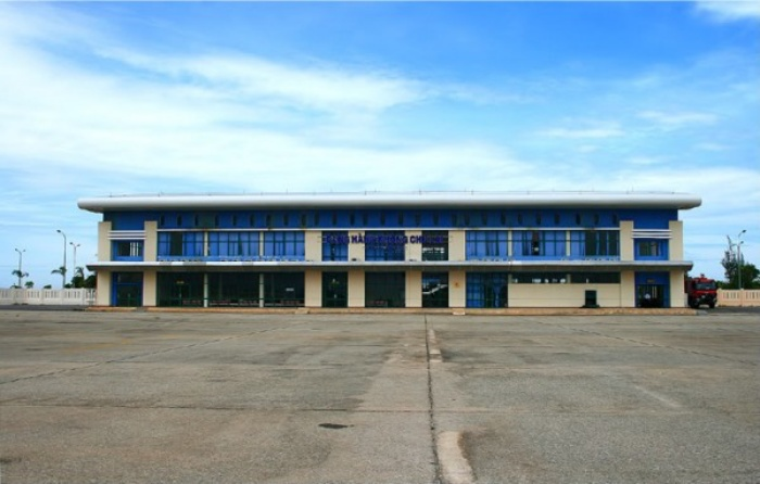 Khắc phục xong hậu quả của bão số 9, sân bay Chu Lai hoạt động trở lại - 1