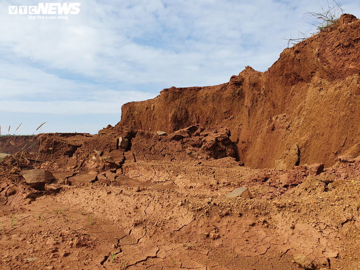 Dự án gần 1000 tỷ đồng ở Đắk Nông lại tiếp tục sụt lún nghiêm trọng - 5